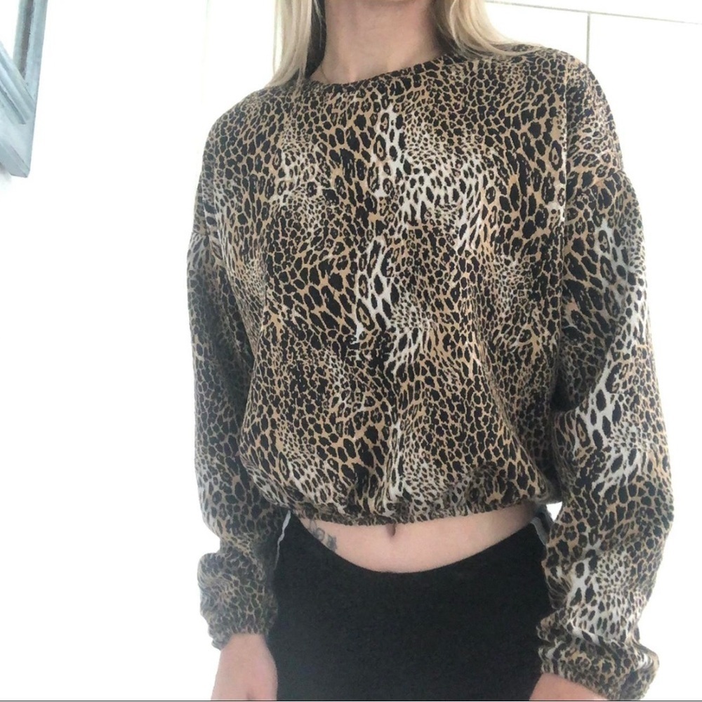 ZARA Women's Medium Brown &‎ Black Leopard Print Cropped Sweatshirt